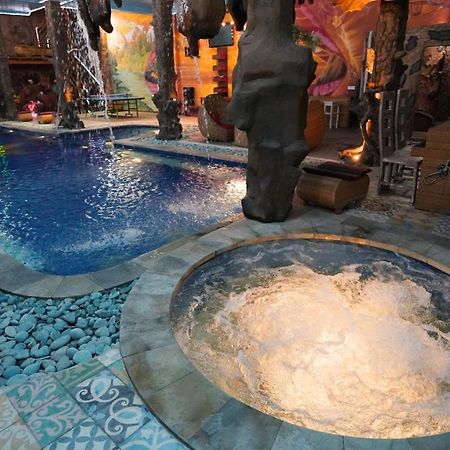 ホテル Bottelmania ロヴィーナ エクステリア 写真